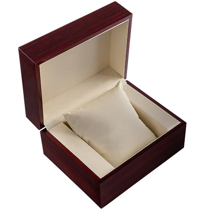 Boîte à montre mahogany compacte – détail du coussin intérieur ivoire